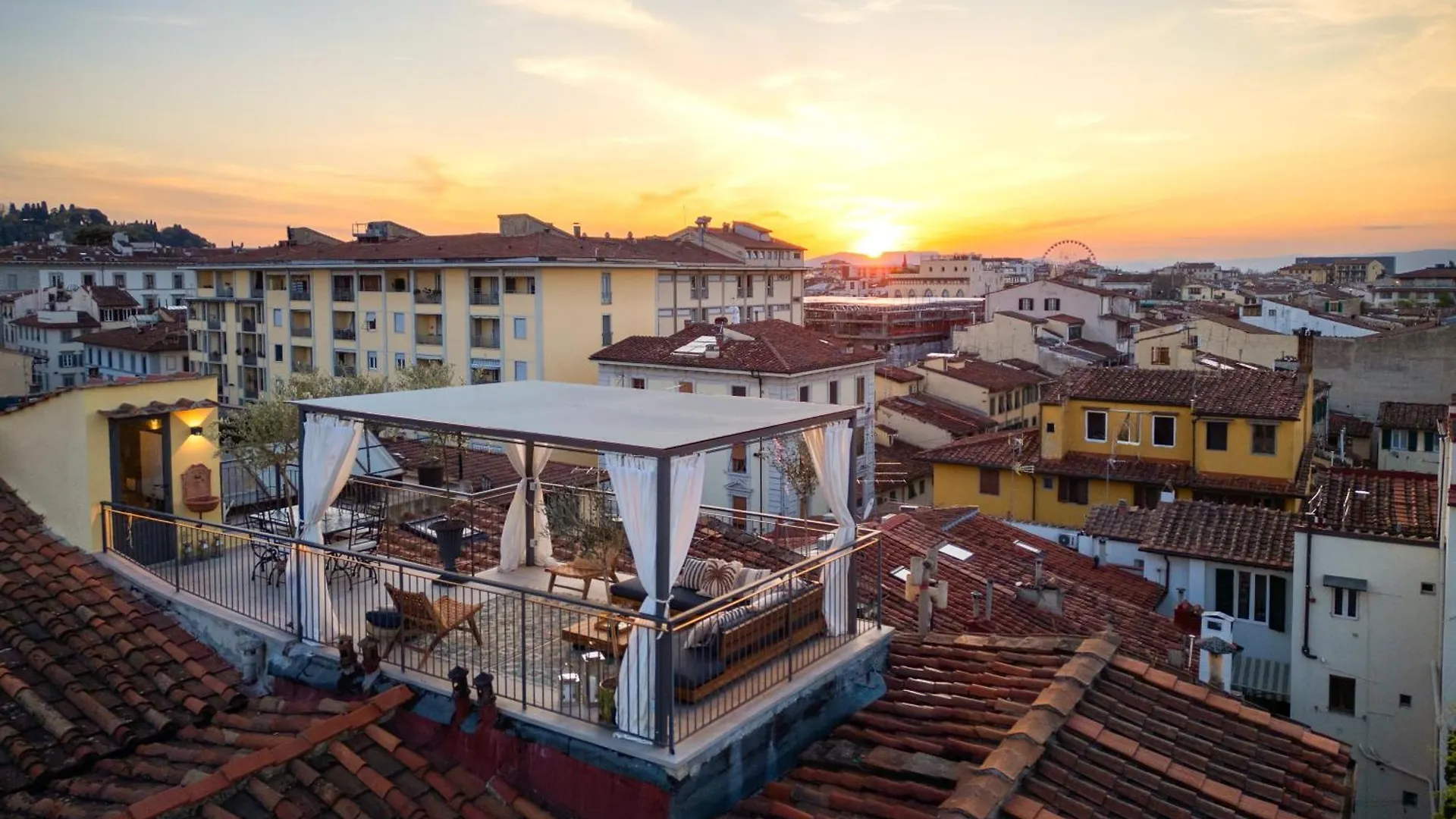 Apartment Enchanting Penthouse With A Breathtaking 360 Degrees Panoramic View In The Heart Of Florence