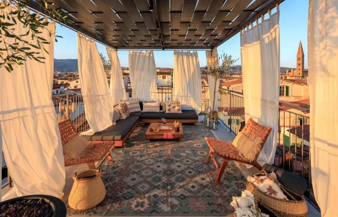 Enchanting Penthouse With A Breathtaking 360 Degrees Panoramic View In The Heart Of Florence Italy